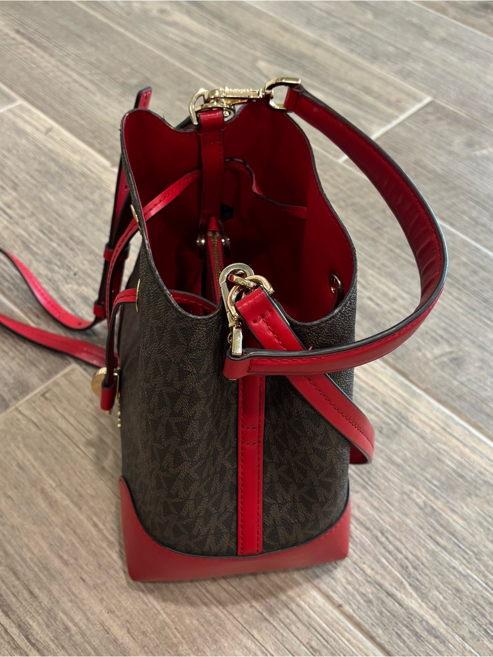 Michael Kors Mercer Gallery Small Convertible Bucket Shoulder Bag red - Picture 7 of 10